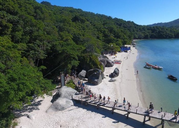 barco pirata bombinhas Barcoland Floripa (1)