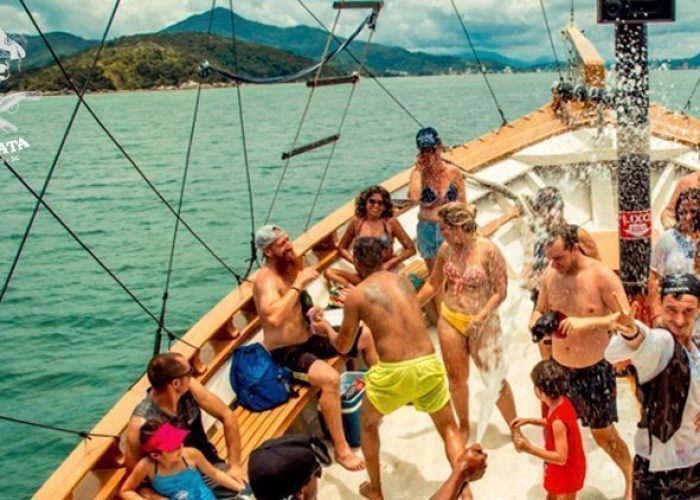 barco pirata bombinhas Barcoland Floripa (3)