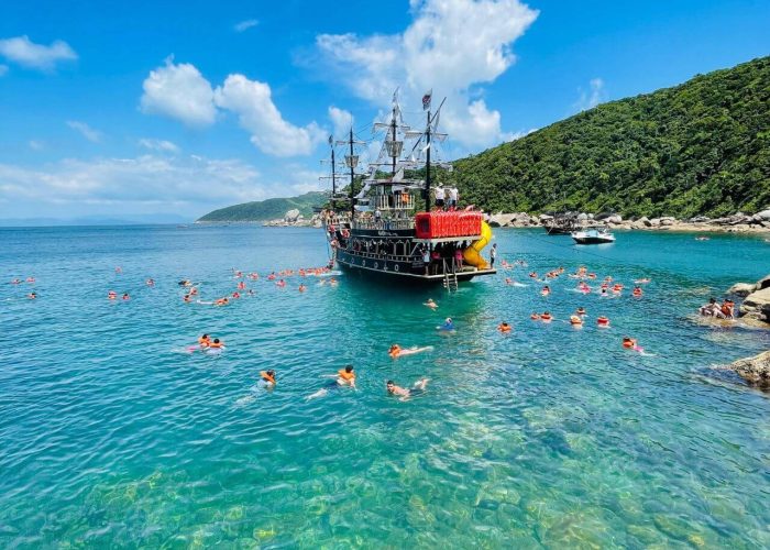 barco pirata bombinhas passeio barco bombinhas tour pirata bombinhas barcoland floripa (2)