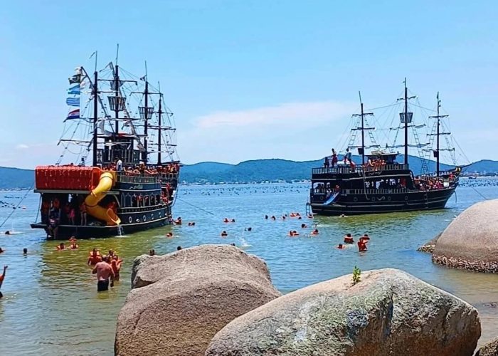 barco pirata bombinhas passeio barco bombinhas tour pirata bombinhas barcoland floripa (9)